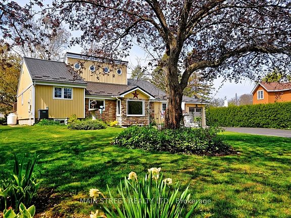 2nd image of 26 Island Cres