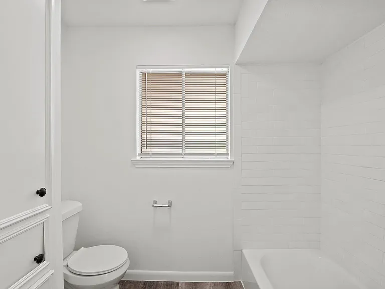 8307 Braesview Ln — Photo 18