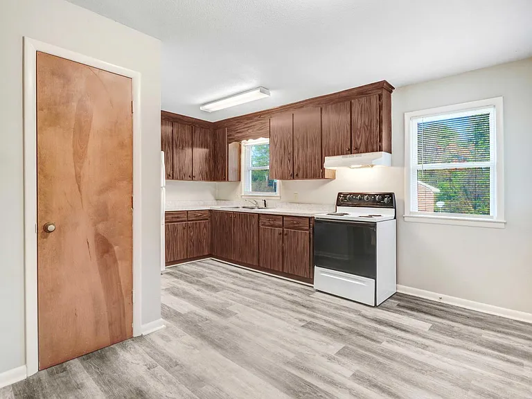 151 Scott Hills Dr #D-1 — Photo 11