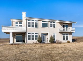 27894 Bellevue Cascade Rd, Bellevue, IA 52031