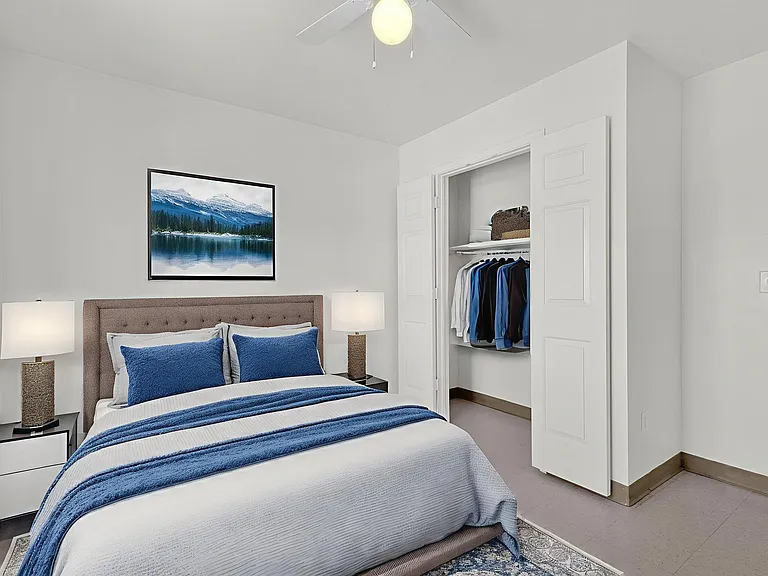 2302 W Colter St — Photo 13