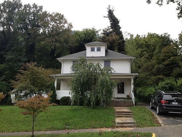 2nd image of 338 W Tennessee Ave