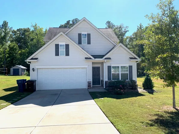 528 Lionheart Ln, Sanford, NC 27330