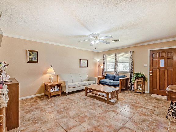 5th image of 1120 Alma Cir