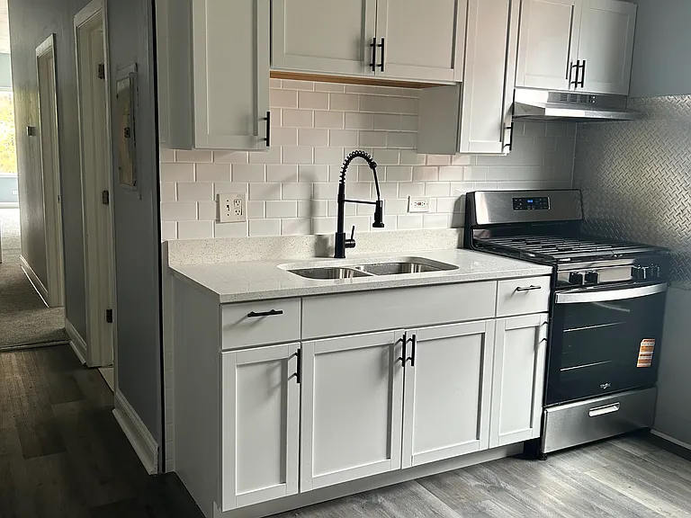 8838 S Marquette Ave — Photo 6