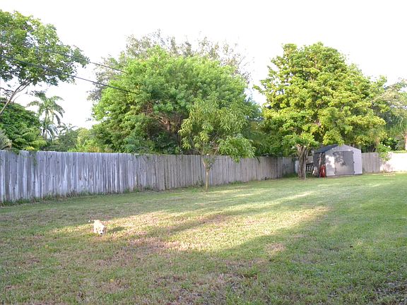 5th image of 8335 Sw 104 Street