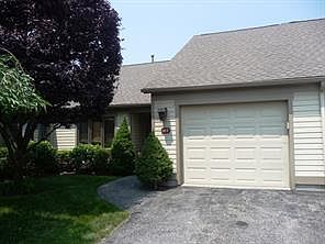 1st image of 861 Heritage Hill #B