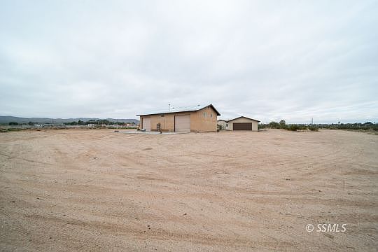 1st image of 1424 S Rademacher Way