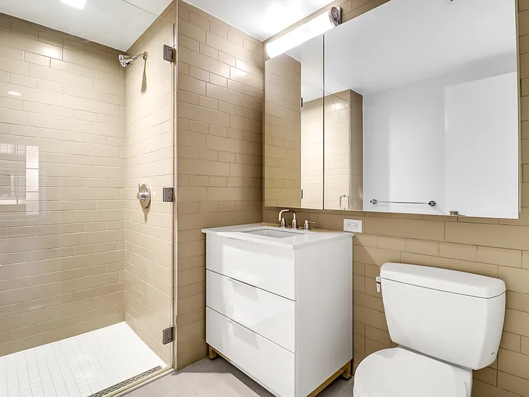 535 W 43rd St S #9GG — Photo 9