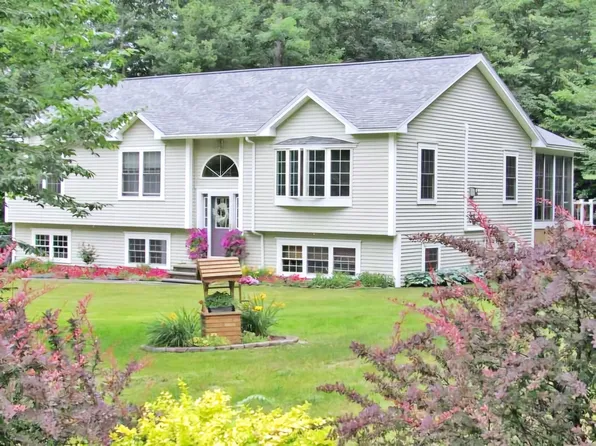 89 Wendy Acres Drive, Hermon, ME 04401