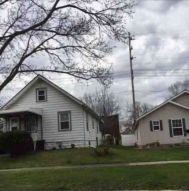 2nd image of 418 Adams St