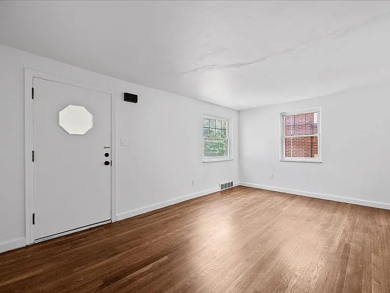 2182 Pauline Ave — Photo 28