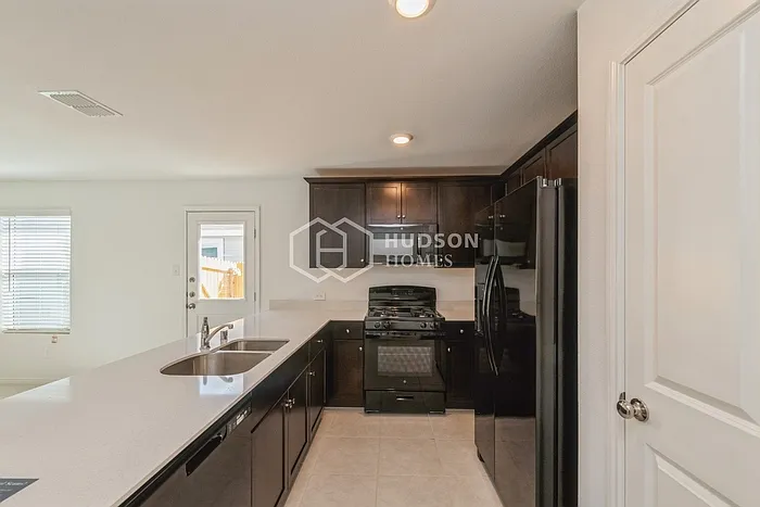 2983 Wallace Wells Ct — Photo 7
