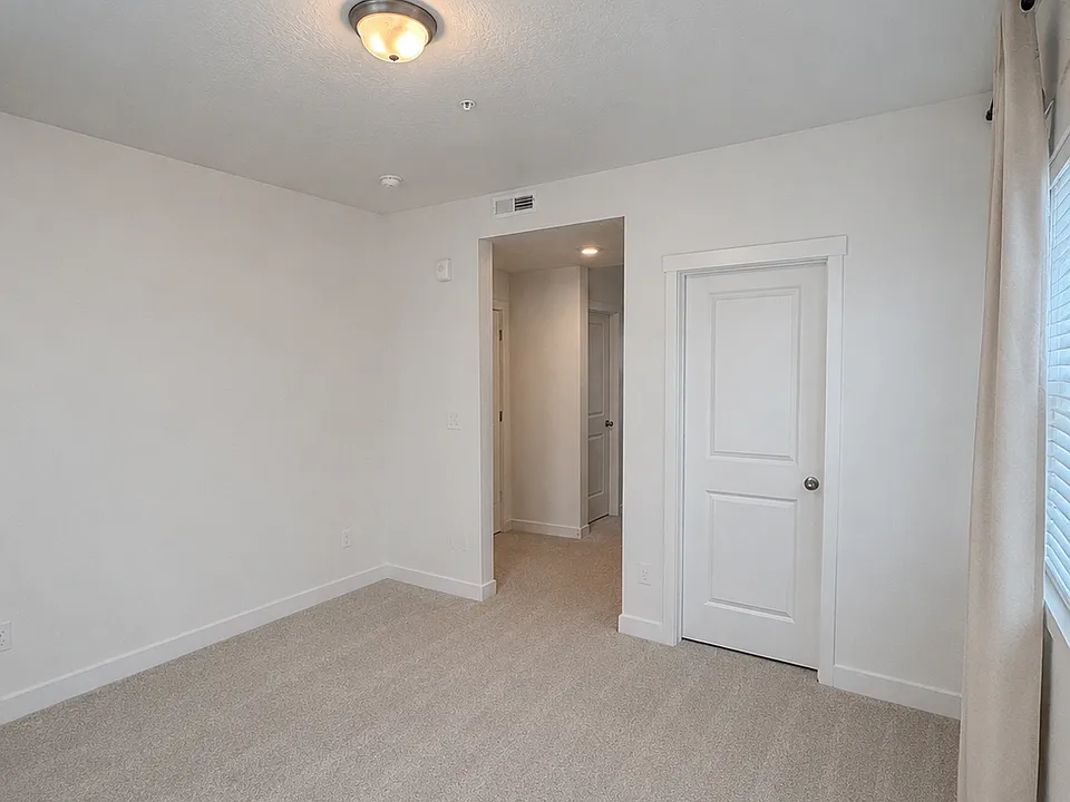 Primary bedroom, opposite angle
