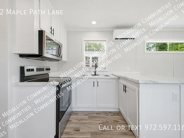 92 Maple Path Ln — Photo 9
