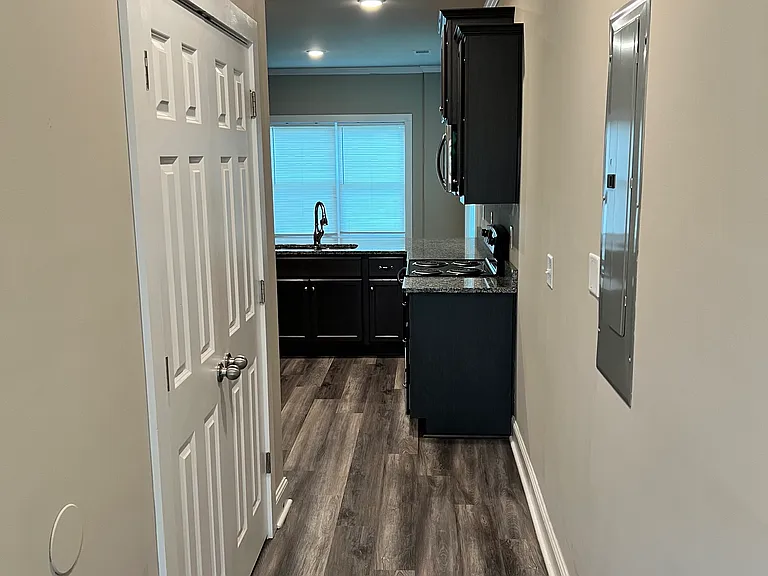 546 N Peter St — Photo 5
