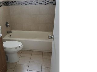 2175 NE 169th St APT 102, North Miami Beach, FL 33162