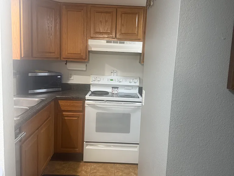 2383 S Apache Dr — Photo 6