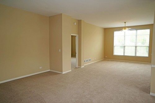 2nd image of 1995 Glenwood Cir