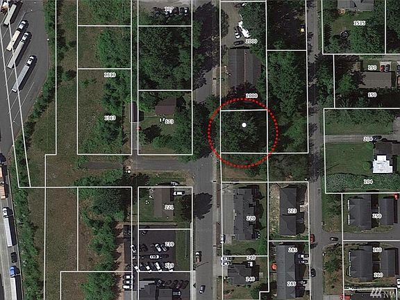 3rd image of 194 14th St