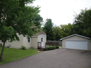 731 6th St NE, Little Falls, MN 56345