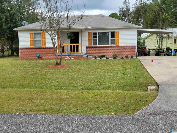 119 Franklin Dr S, Talladega, AL 35160