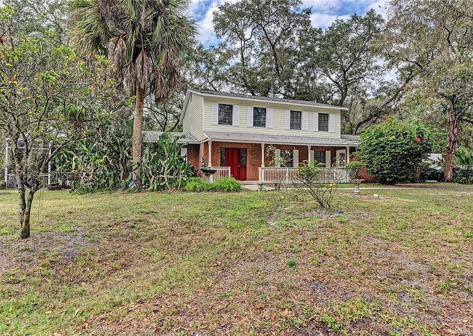 1st image of 2910 Sarasota Golf Club Blvd