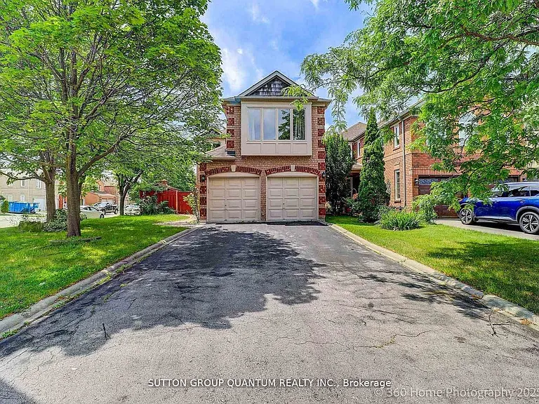 3246 Fanleaf Dr — Photo 1