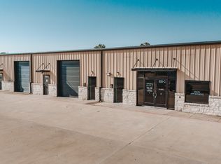 305 Sam Houston Dr #B, Victoria, TX 77901