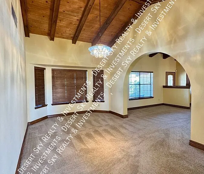 1719 Regal Rdg — Photo 14