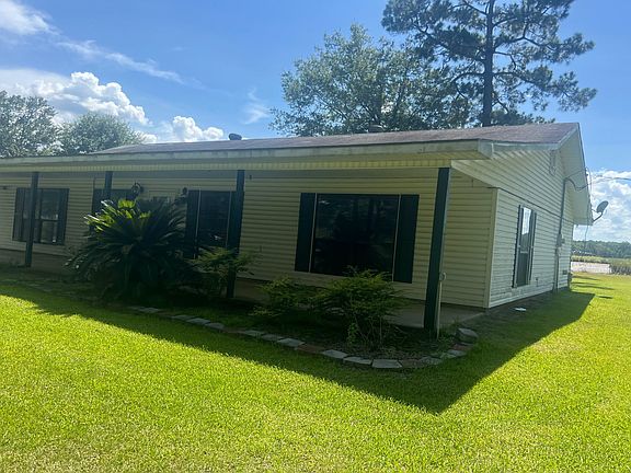 2nd image of 62 Oak Dr