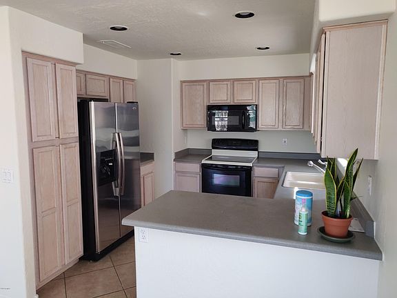 5th image of 13662 W Desert Flower Dr