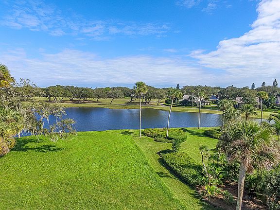3rd image of 410 Sabal Palm Ln