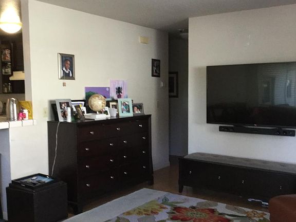 3rd image of 831 San Juan Dr