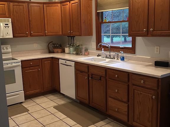 3rd image of 5610 227th Street Ct N