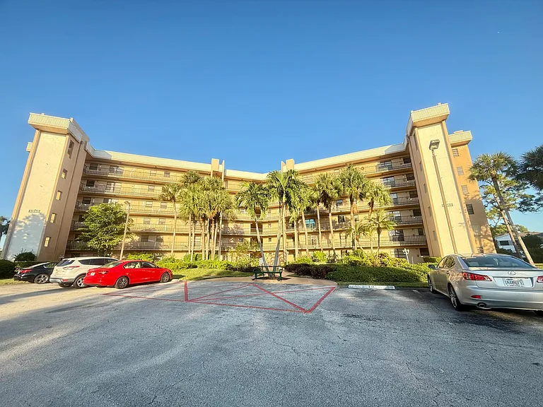 4640 Lucerne Lakes Blvd W #402 — Photo 30