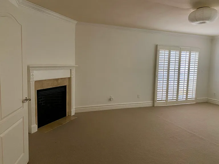 11803 Goshen Ave #302 — Photo 15