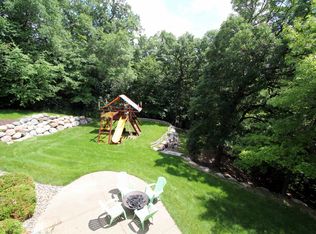 11495 Bluestem Ln, Eden Prairie, MN 55347