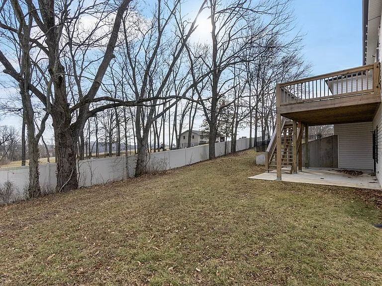 524 Old Poplar Rd — Photo 32