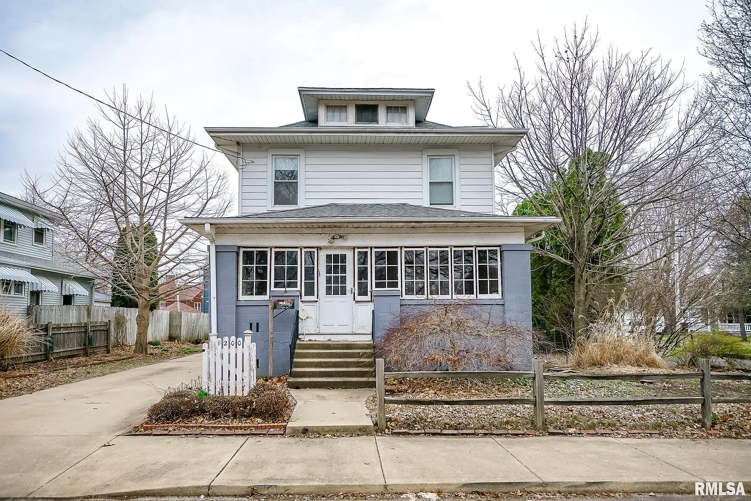 1200 E Nebraska Ave photo 1