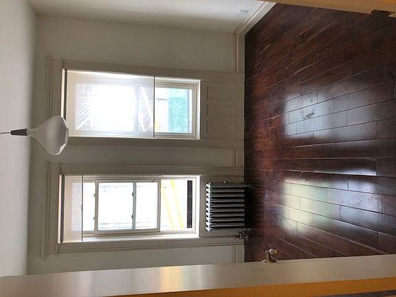 5th image of 3417 37th St APT 6