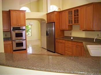 3rd image of 5472 NW 77th Ter
