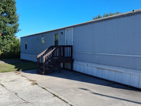 609 Charles St #609, Gillespie, IL 62033
