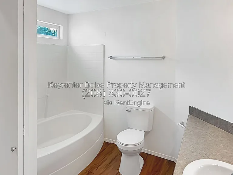 2111 E White Oak Ct #201 — Photo 7