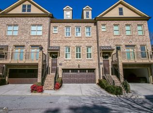 3128 Chestnut Woods Dr, Doraville, GA 30340