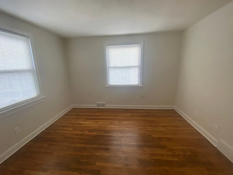 1010 Beechwood Ave — Photo 7