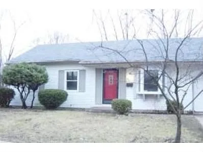 22136 E Churchill Dr photo 1