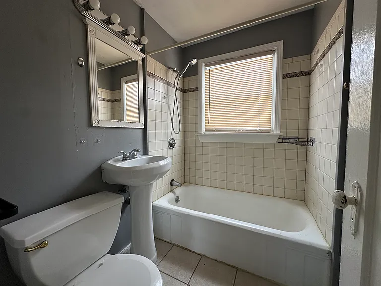 483 Cold Spring Ave #1-B — Photo 9