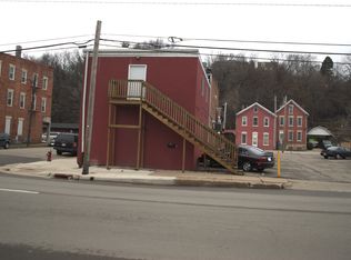 1901 White St, Dubuque, IA 52001