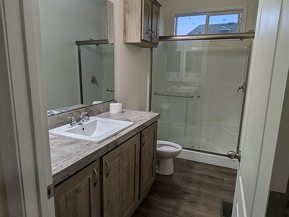 4th image of 1354 Elliot Rd #3